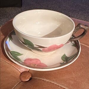 Franciscan Desert Rose Teacup & Saucer Set Pink & Green Cottage Core set4